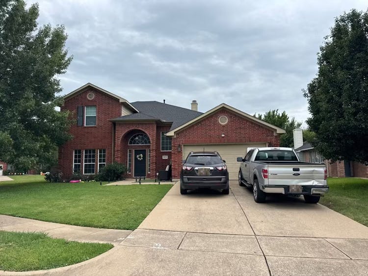 5812 Berryhill Dr Arlington, TX 76017, Tarrant County