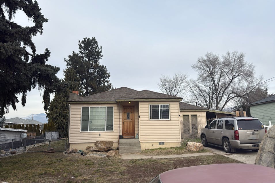 219 1st Street Southeast East Wenatchee, WA 98802, Douglas County