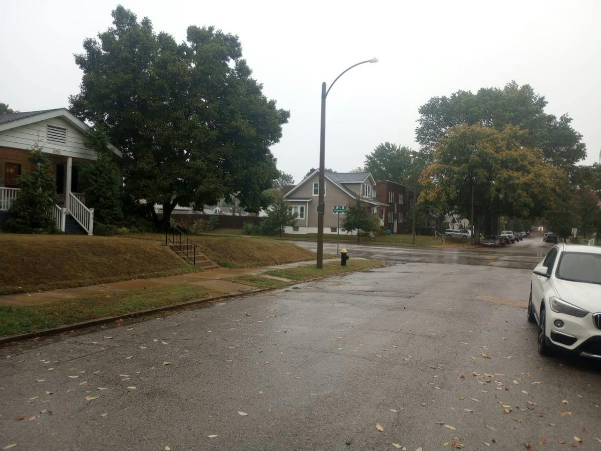 Hancock Ave, Saint Louis, MO 63139
