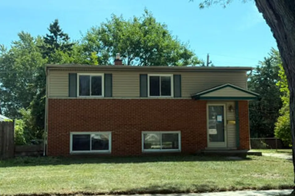 516 John Rolfe Dr Monroe, MI 48162, Monroe County
