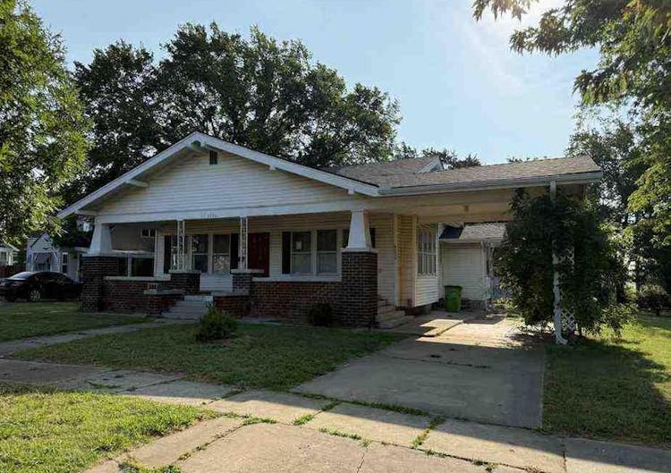 1224 N Barta Ave Prague, OK 74864, Lincoln County