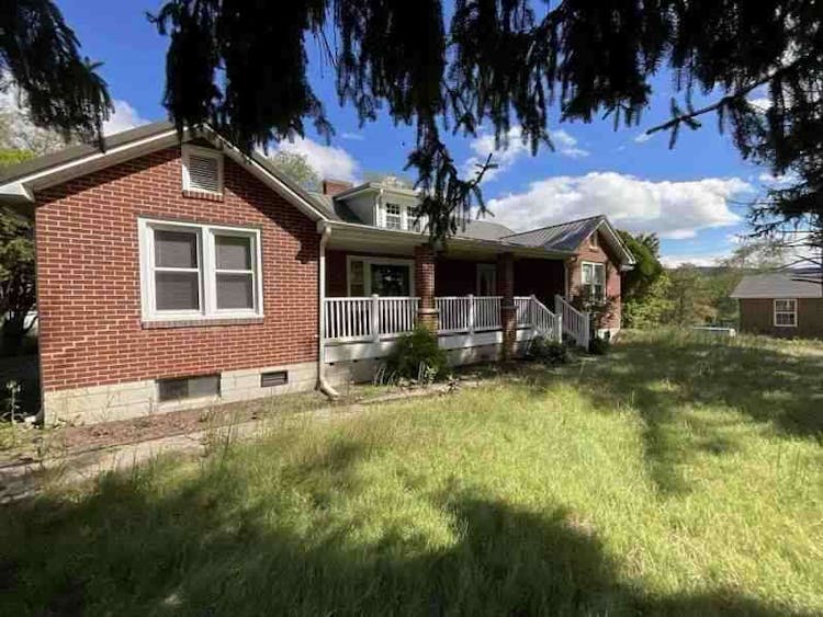 218 Messick Avenue Chruch Hill, TN 37642, Hawkins County