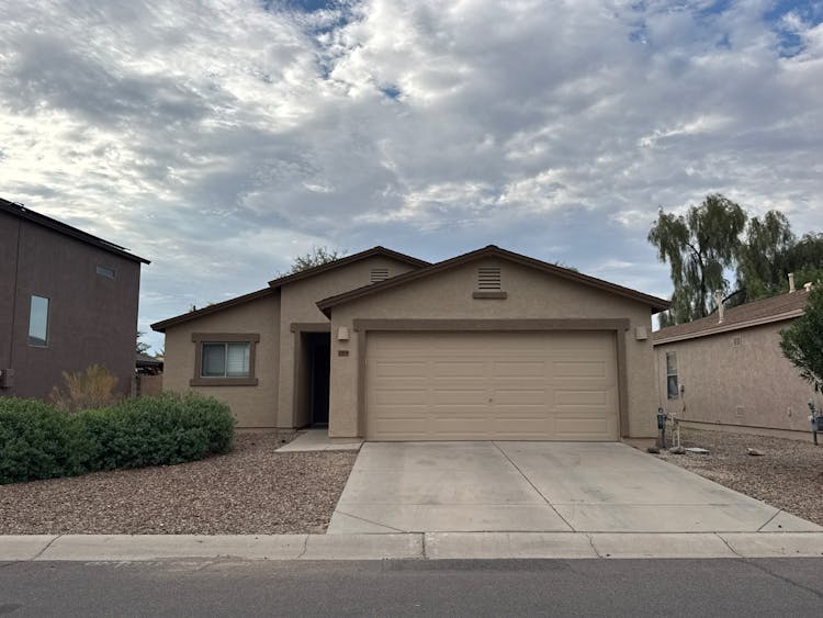 1919 E Silversmith Trl San Tan Valley, AZ 85143, Pinal County
