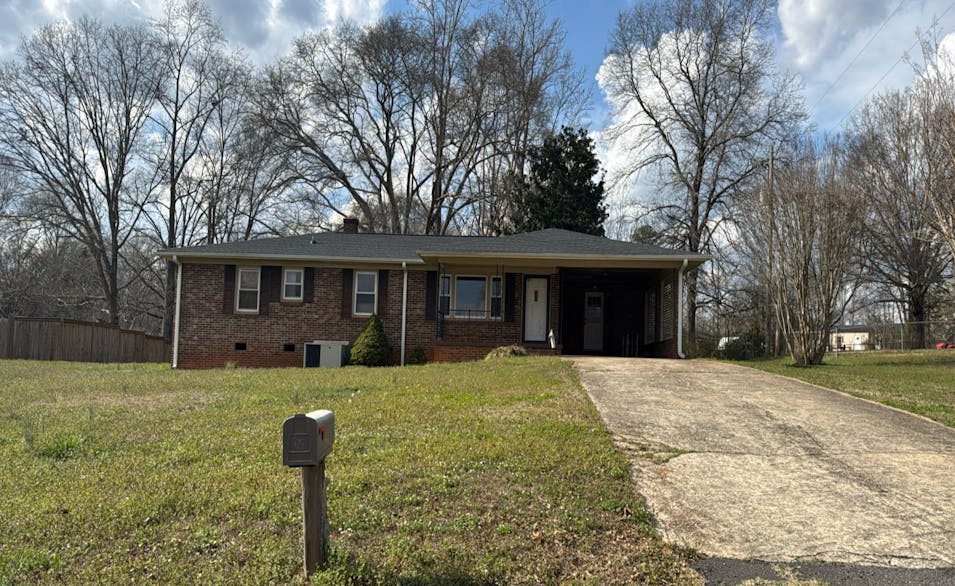 210 Doyle Dr Seneca, SC 29678, Oconee County