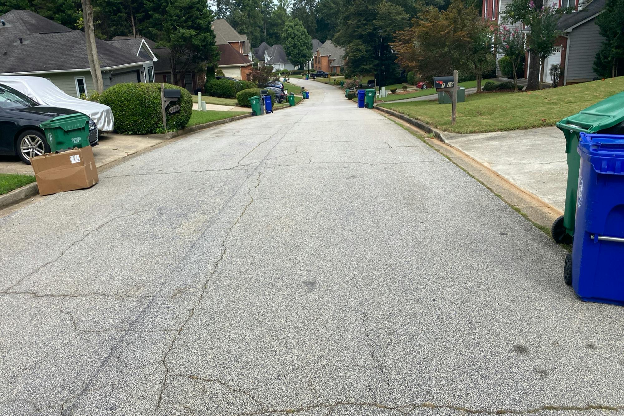 Crooked Tree Cir, Stone Mountain, GA 30088