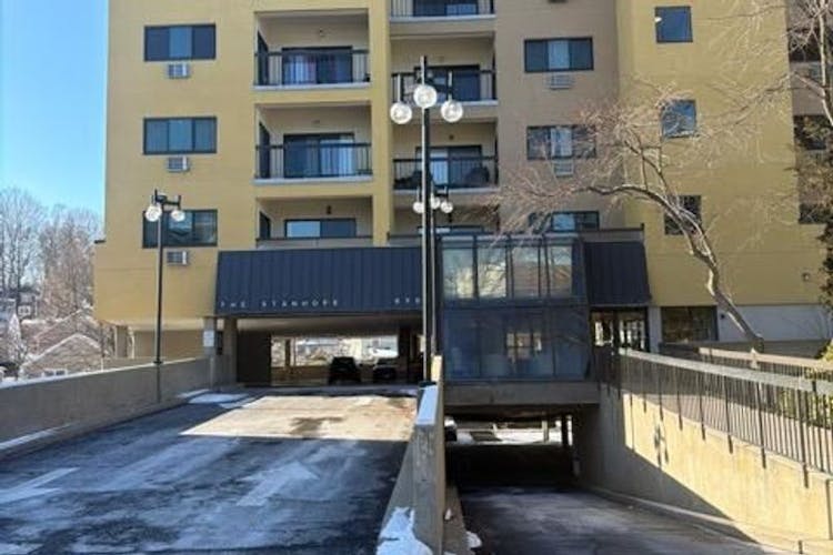 970 Hope St 4h Stamford, CT 06907, Fairfield County