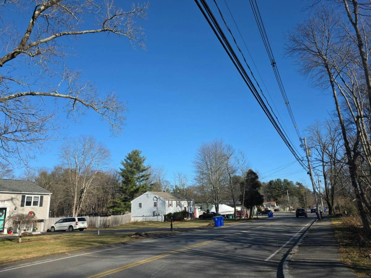 Summer St, Rockland, MA 02370