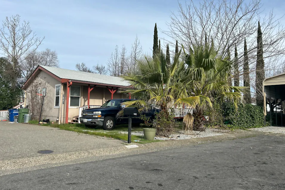 1047 Valli Ct Redding, CA 96003, Shasta County