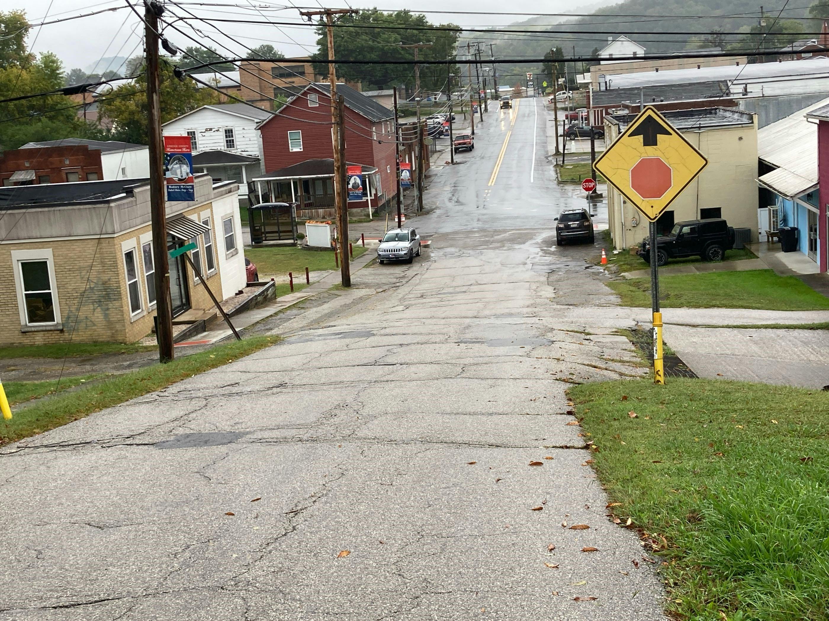 Court Ave, Hamlin, WV 25523