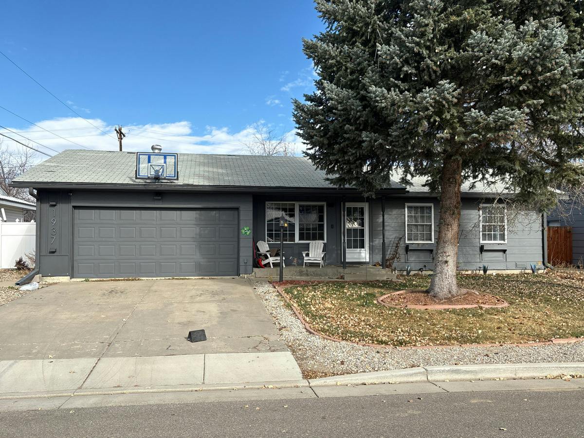 Woodland Ave, Craig, CO 81625