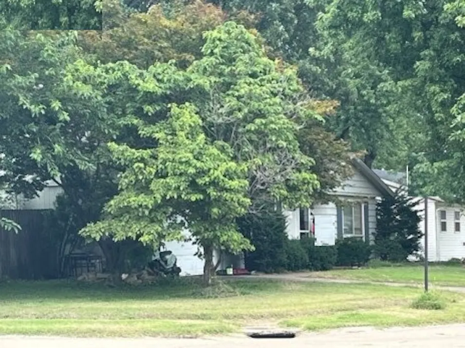 2541 Northbridge Ct Granite City, IL 62040, Madison County