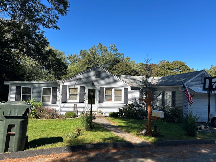 80 Old Plains Rd Willimantic, CT 06226, Windham County