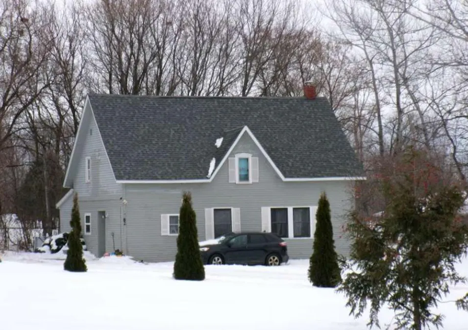 82 Moffitt Road Plattsburgh, NY 12901, Clinton County