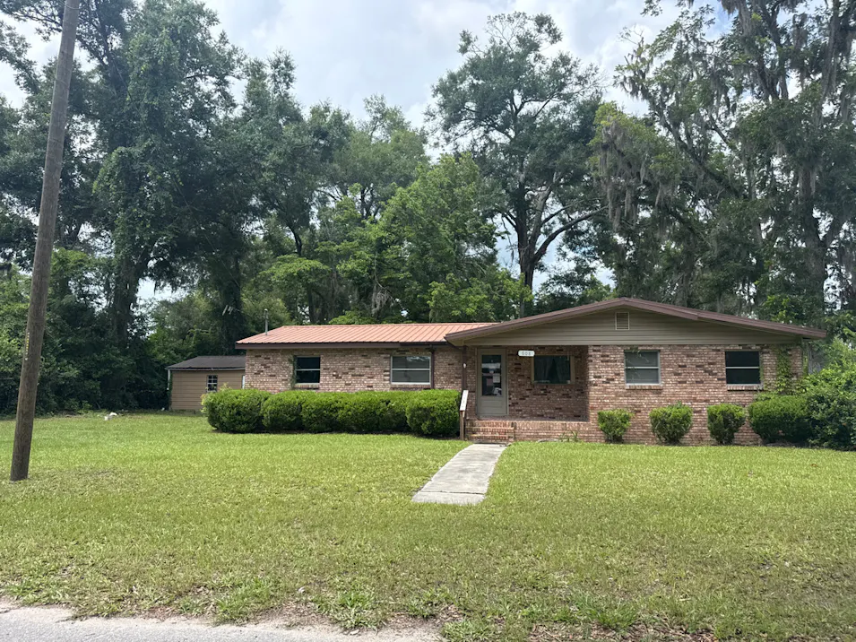 608 Savannah St NW Branford, FL 32008, Suwannee County