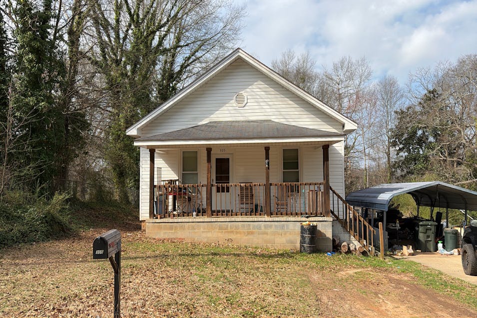 305 Glazner St Easley, SC 29640, Pickens County