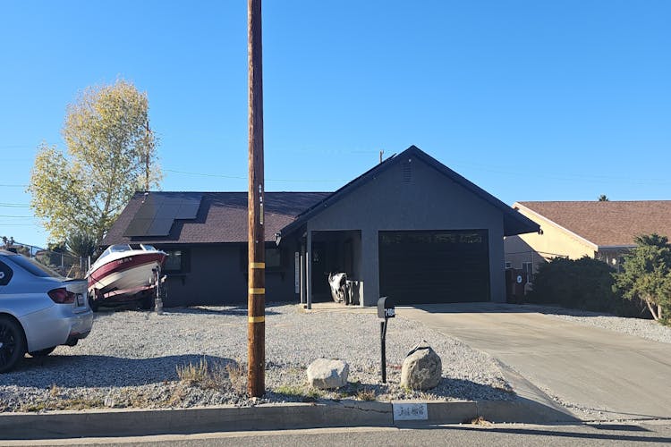 7480 Hermosa Ave Yucca Valley, CA 92284, San Bernardino County