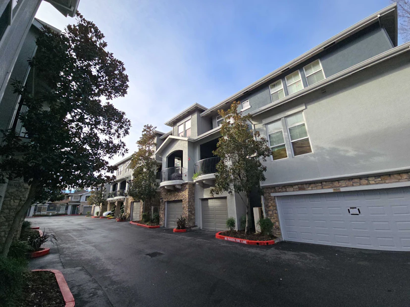 5132 El Camino Ave #108
