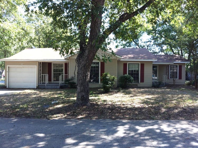 406 N Jefferson St Kaufman, TX 75142, Kaufman County