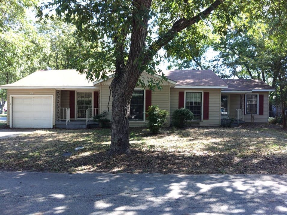 406 N Jefferson St Kaufman, TX 75142, Kaufman County