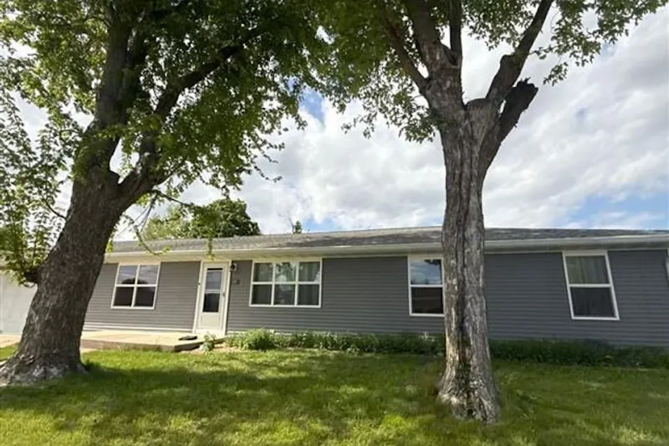 205 W Kelly St Cuba City, WI 53807, Grant County
