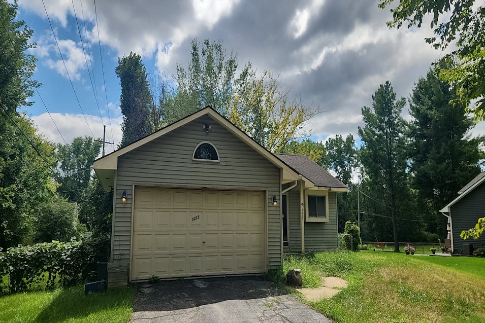 5035 Maybee Rd Clarkston, MI 48346-4334, Oakland County