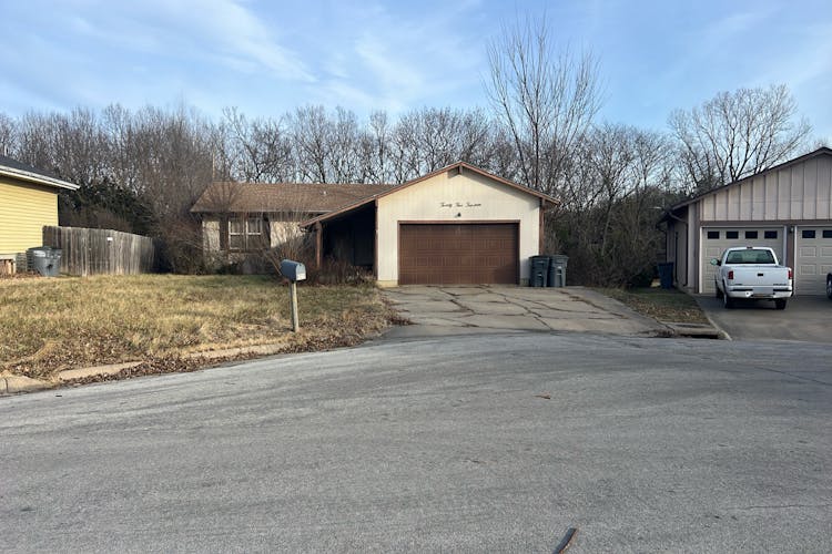 2514 Coronado Ct Emporia, KS 66801, Lyon County
