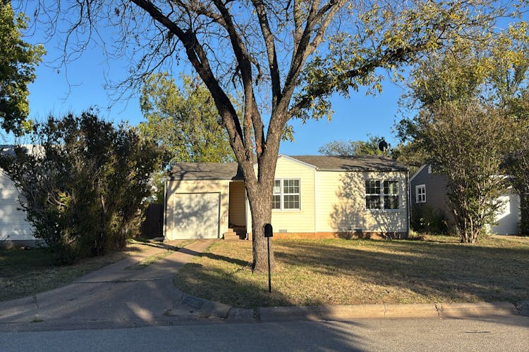 1725 Woodard St Abilene, TX 79605, Taylor County