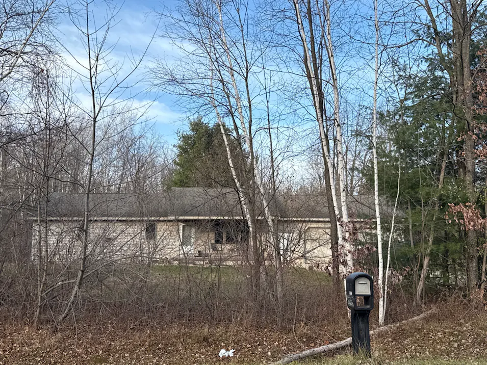 7995 E Baseline Rd Mount Pleasant, MI 48858, Isabella County