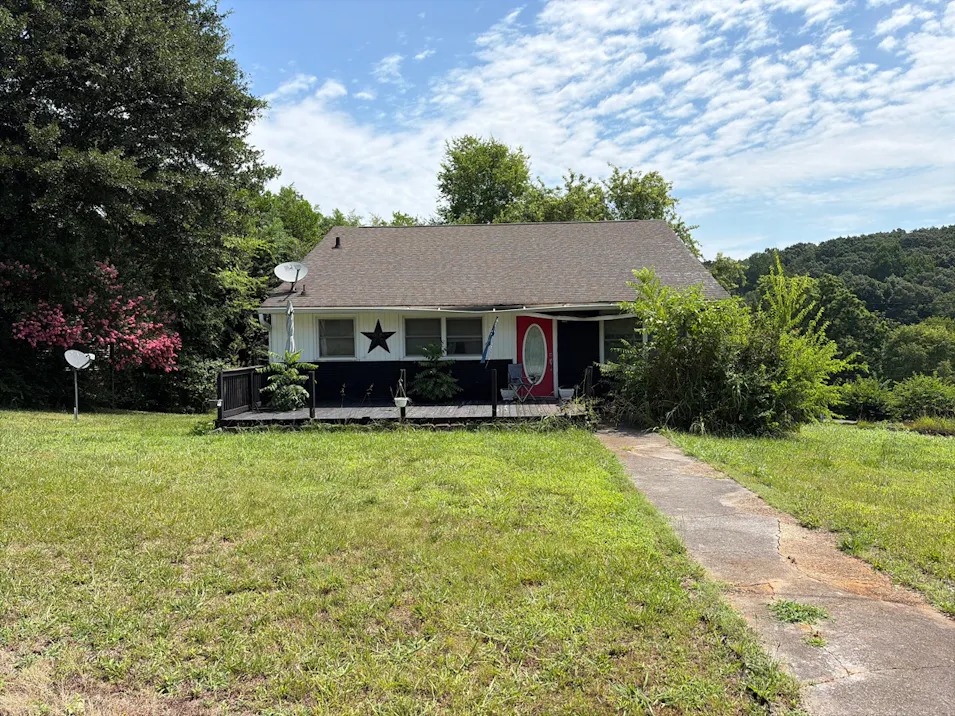 100 Crestview Avenue Calhoun, TN 37309, McMinn County
