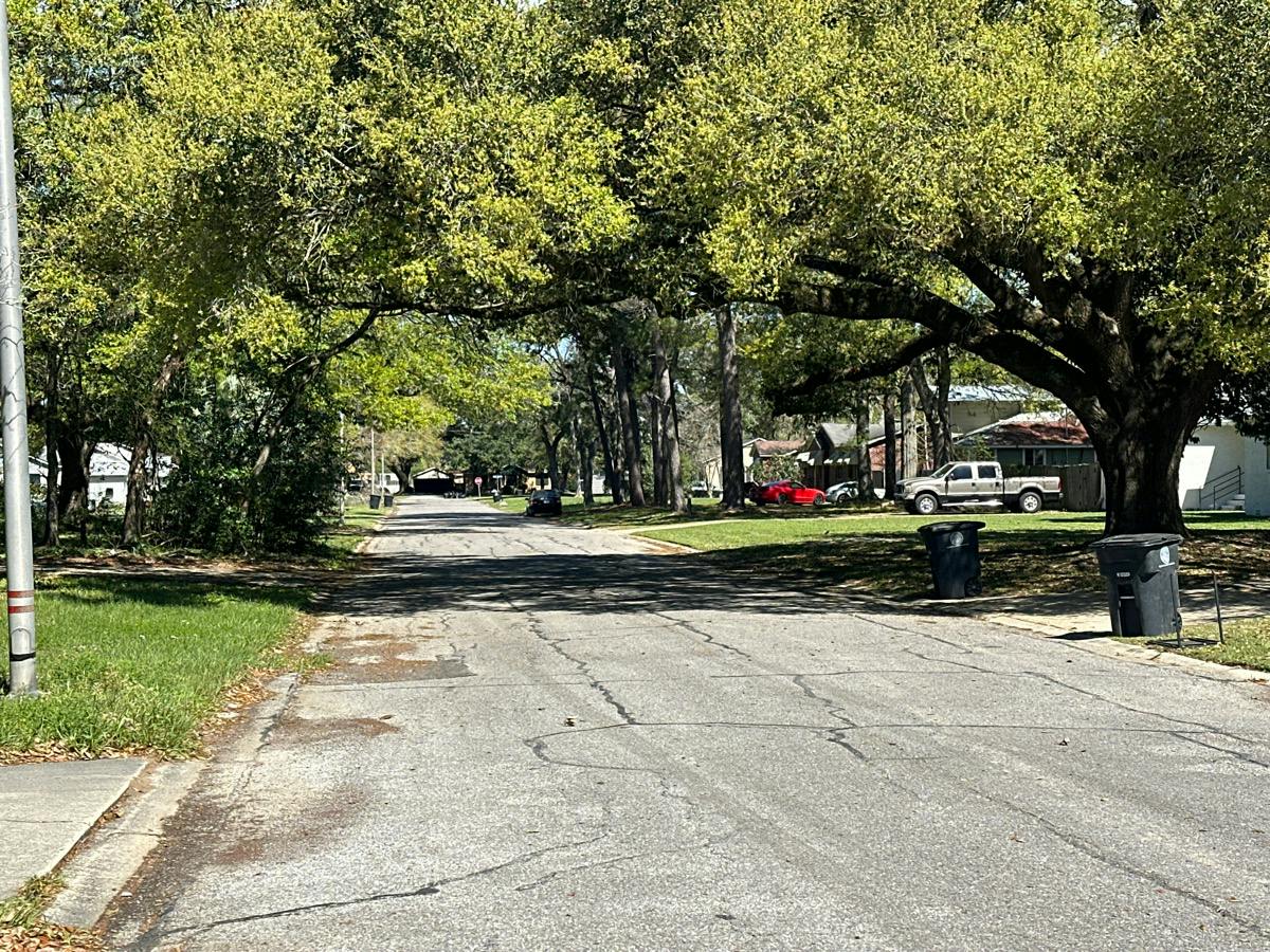 Parlange Dr, Baton Rouge, LA 70806