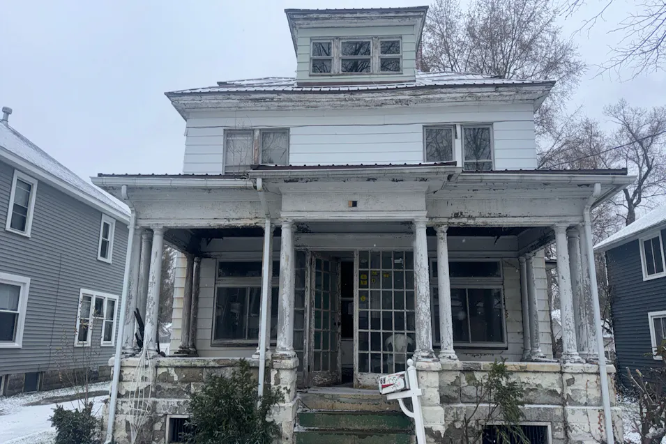 69 W High St Union City, PA 16438, Crawford County