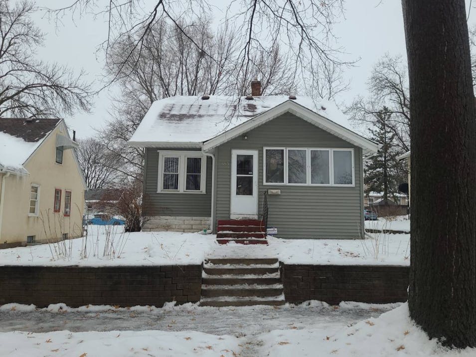1885 Hawthorne Avenue East Saint Paul, MN 55119, St. Paul County