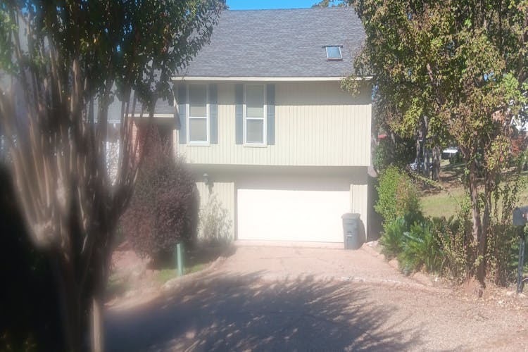 5643 South Lakeshore Drive Shreveport, LA 71119, Caddo County