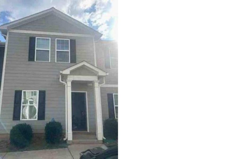 4038 Braxton Pl Sw Atlanta, GA 30331, Fulton County