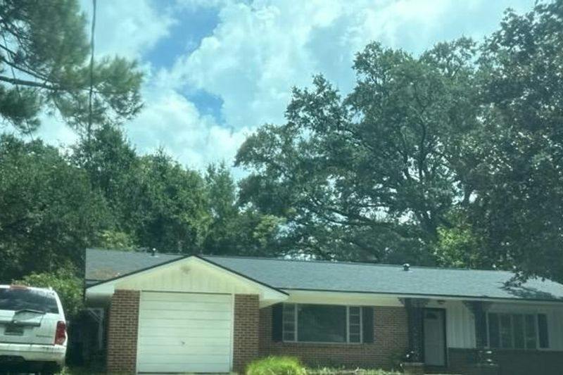 Forest Dale Dr, Mobile, AL 36618