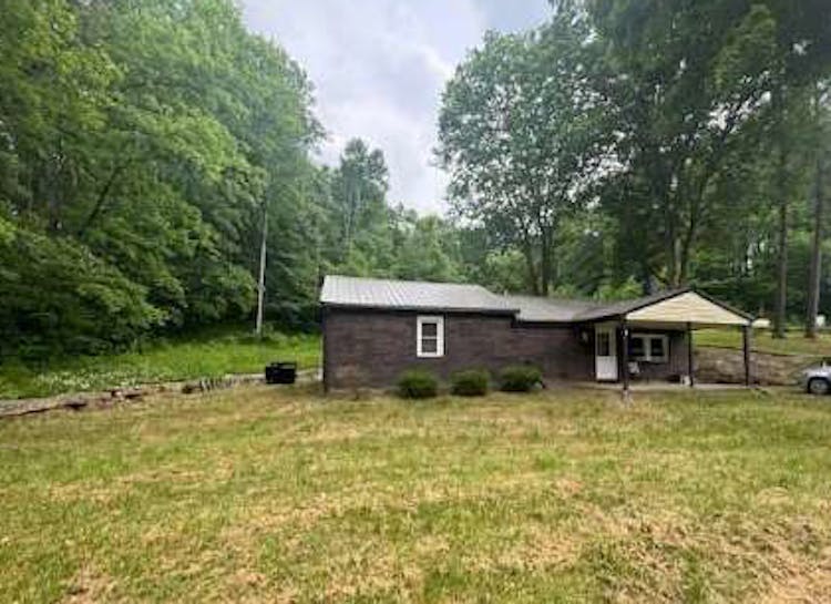 5521 W James Rd Connersville, IN 47331, Fayette County