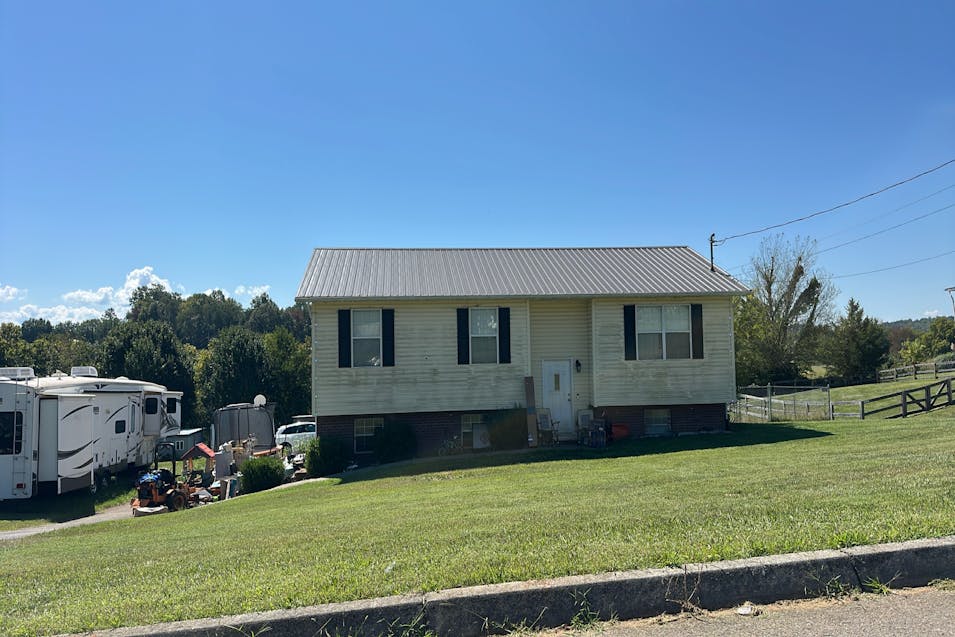 682 Ross Dr Dandridge, TN 37725, Jefferson County