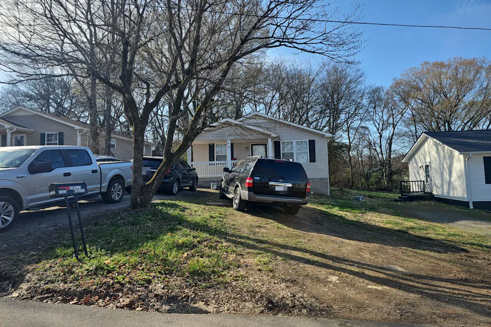 1322 Vine St Clarksville, TN 37040, Montgomery County