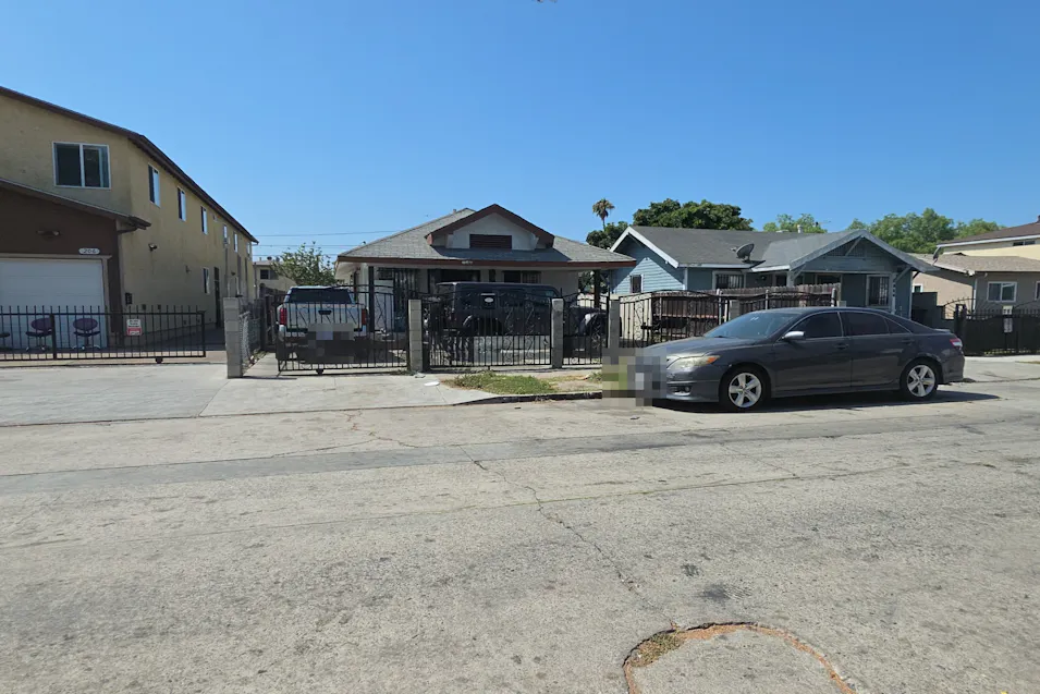 210 West 88th Place Los Angeles, CA 90003, Los Angeles County