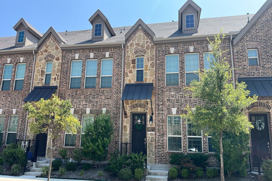 2434 Klamath Drive Lewisville, TX 75056, Denton County