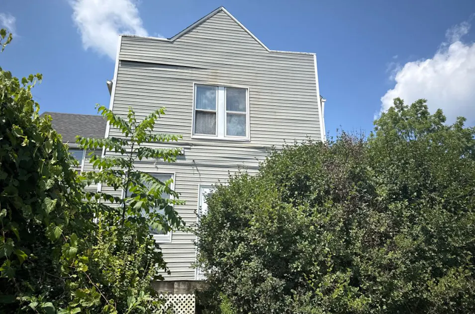 1857 Maple Ave NE Canton, OH 44705, Stark County