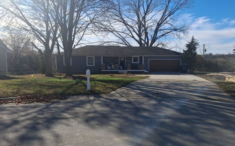 4441nw52nd Ter Topeka, KS 66618, Shawnee County