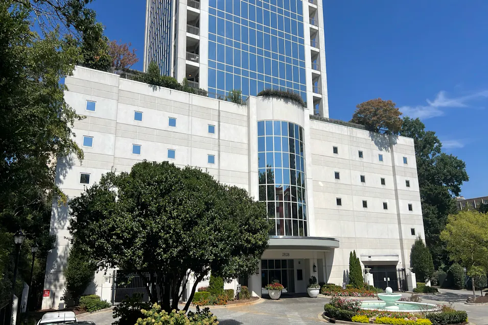 2828 Peachtree Rd NW Unit 701 Atlanta, GA 30305, Fulton County