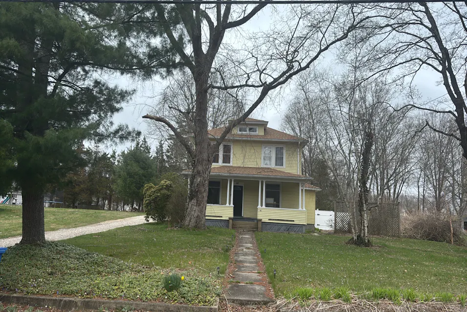 46 Lathrop Rd Uncasville, CT 06382, New London County