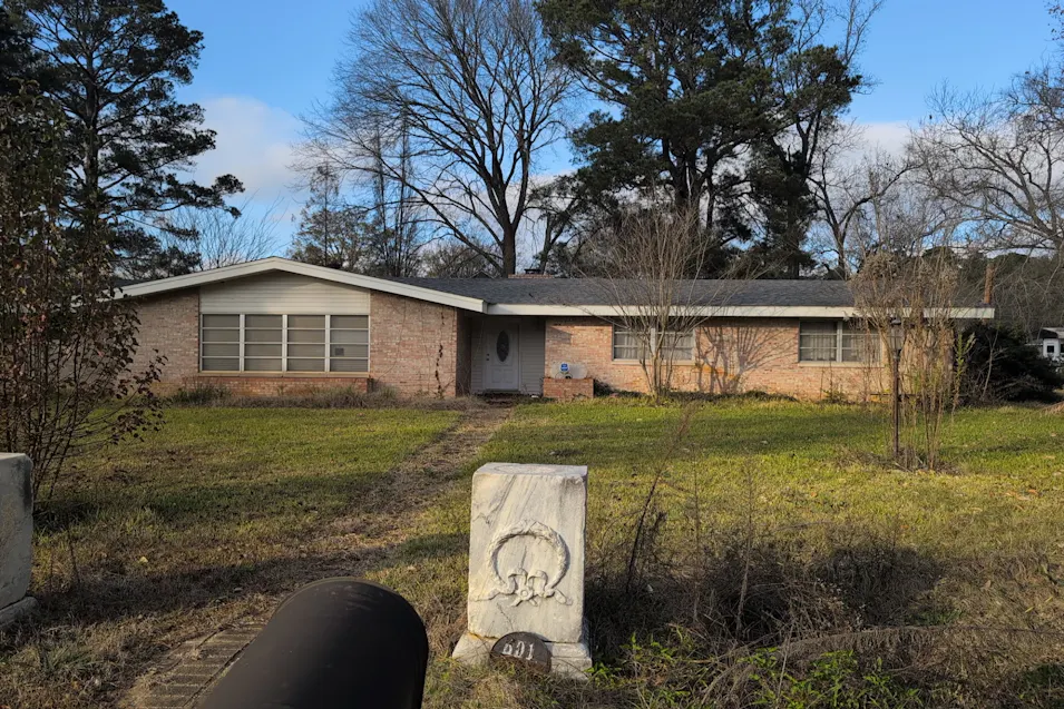 501 E Carolina Ave Plain Dealing, LA 71064, Bossier County