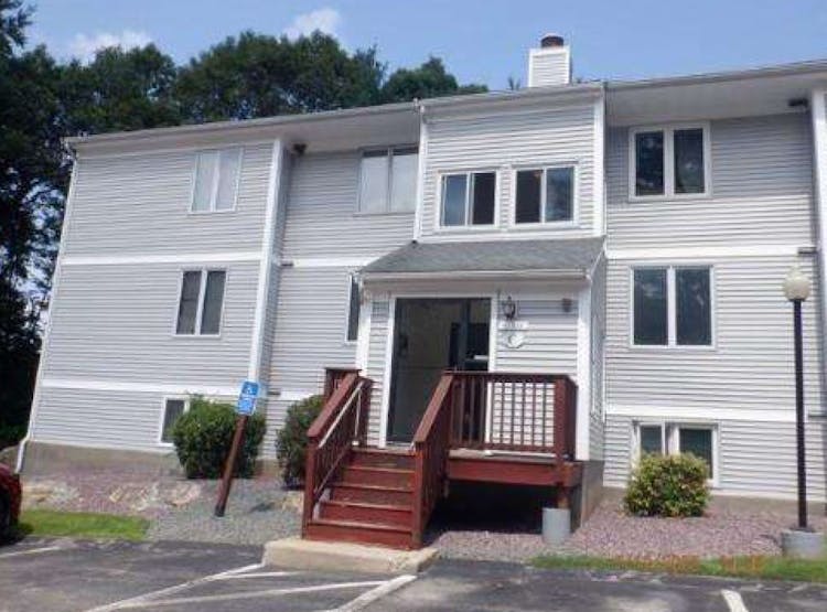 330 Sunderland Road 14 Worcester, MA 01604, Worcester County