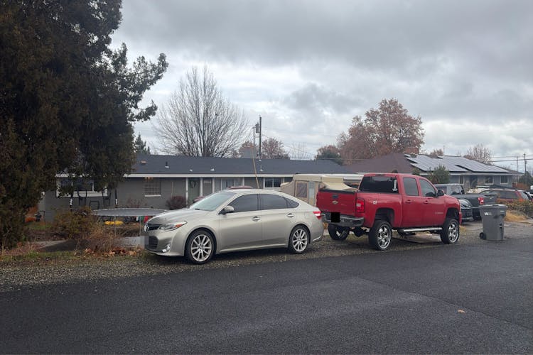 1814 W 11th Ave Kennewick, WA 99337, Benton County