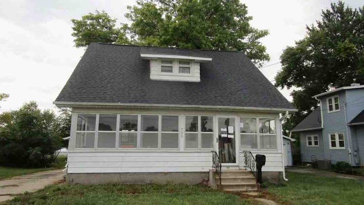 731 N 4th Ave E Newton, IA 50208, Jasper County