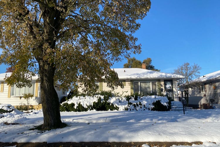 2012 McKinley St Gary, IN 46404, Lake County