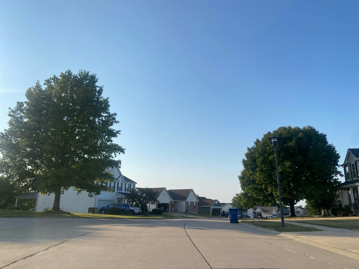 Old Chesapeake Dr, Wentzville, MO 63385